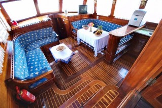 CEYLAN Main Salon